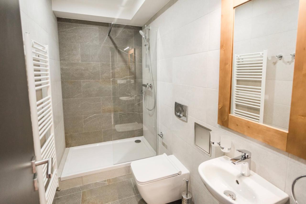 Arietes Marmont Apartmany Štrbské Pleso Exteriör bild
