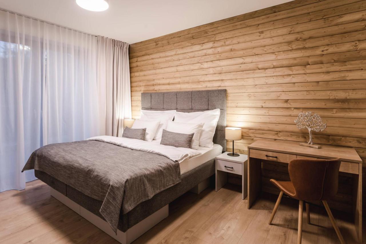 Arietes Marmont Apartmany Štrbské Pleso Exteriör bild